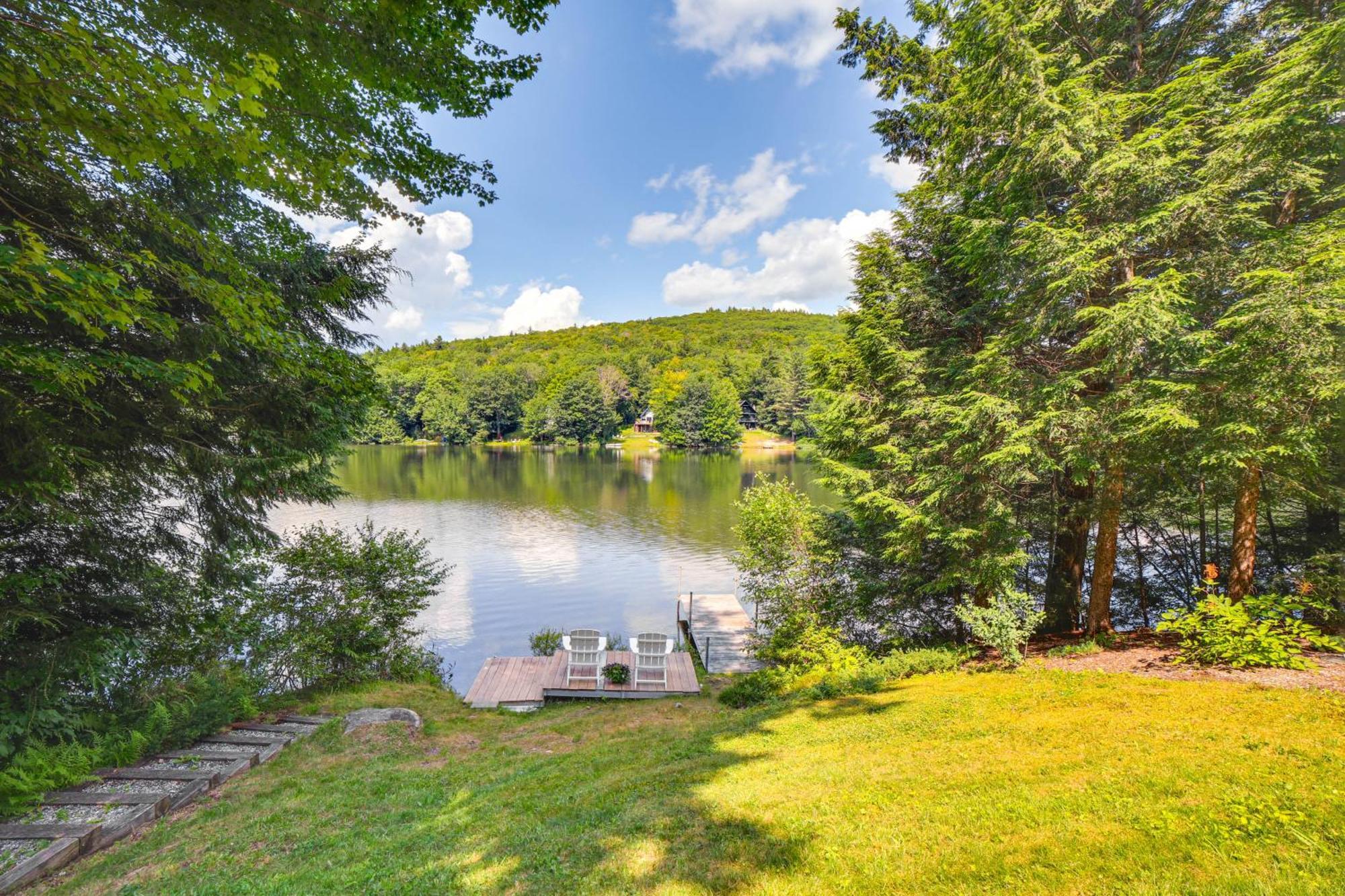 Breathtaking Newbury Cottage With Deck On Chalk Pond Exterior foto